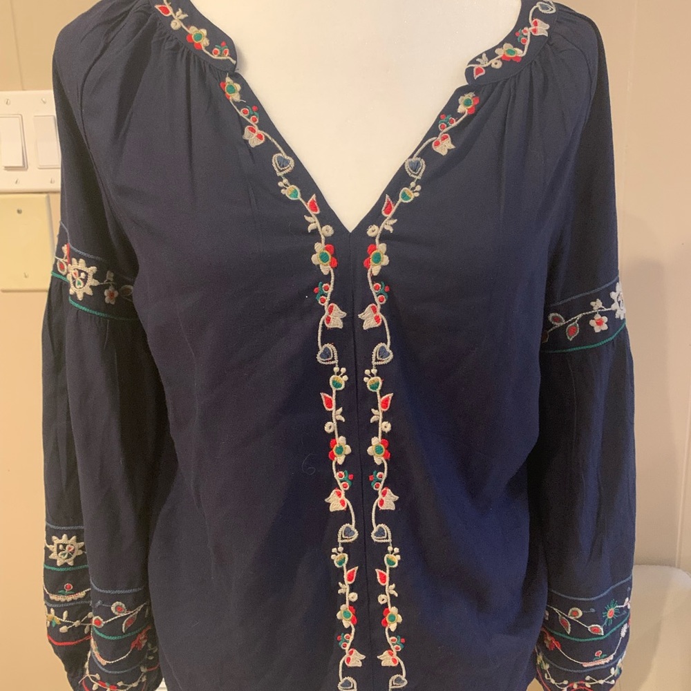 Velvet Graham & Spencer Womens Blue V-Neck Floral Embroidered Blouse Top M